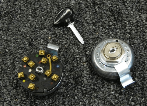 Vespa GS Ignition Switch by Siem