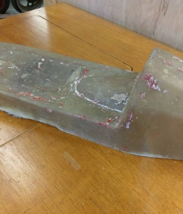 Fiberglass hump back seat